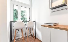 Studio Central - 50 Meters From Sea